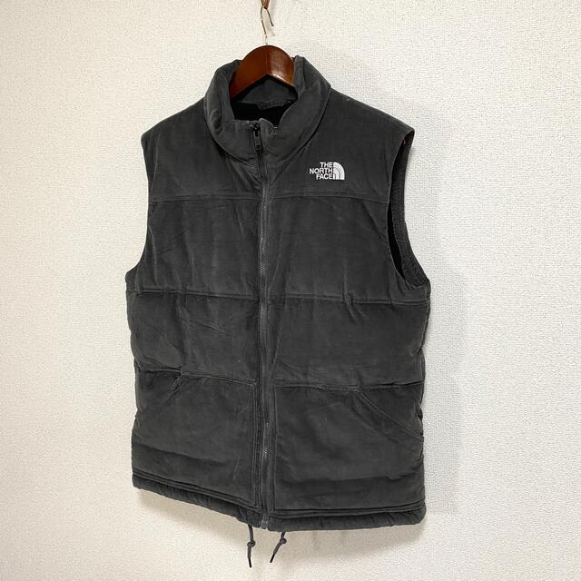 THE NORTH FACE(ザノースフェイス)の美品人気 THE NORTH FACE ボアコーデュロイ ダウンベスト メンズM メンズのジャケット/アウター(ダウンベスト)の商品写真