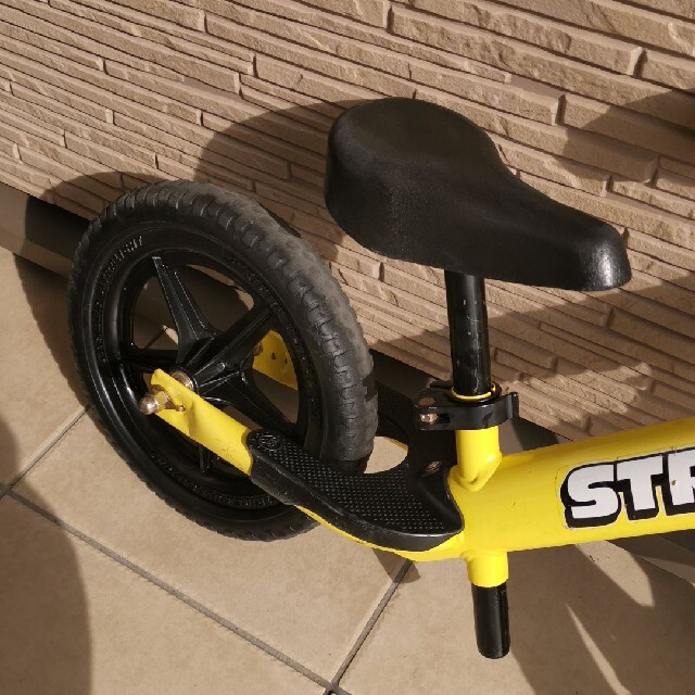 ストライダー スポーツモデル STRIDER キッズ/ベビー/マタニティの外出/移動用品(自転車)の商品写真