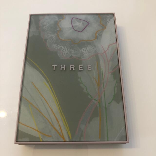 THREE(スリー)のTHREEディメンショナルビジョンアイパレットX01 コスメ/美容のベースメイク/化粧品(アイシャドウ)の商品写真