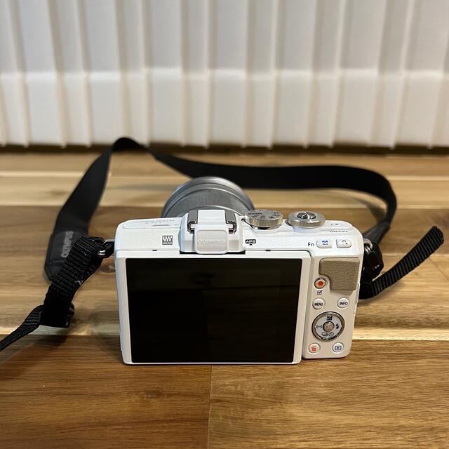 OLYMPUS E-PL7 EZ ダブルズームキット WHITE 3