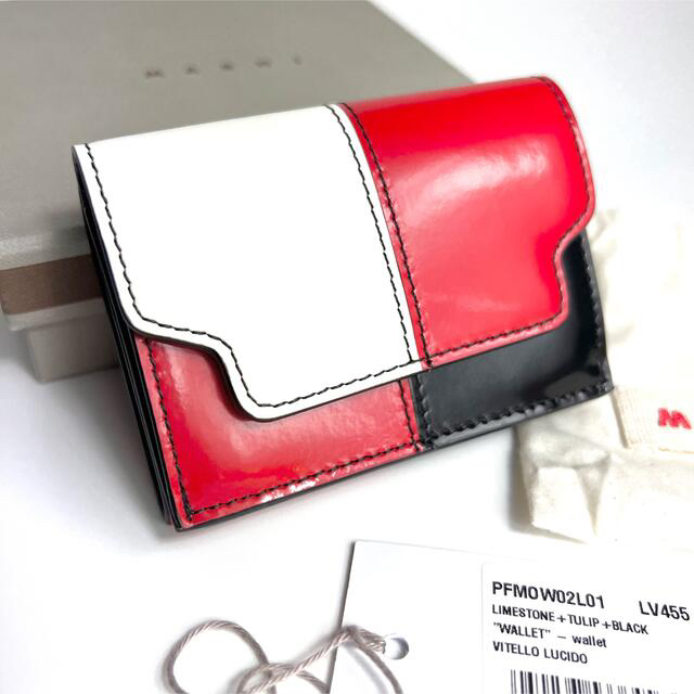 好評定番 Marni ミニ 財布の通販 by nami's shop|マルニならラクマ - 直営店購入Marni 三つ折り 高品質新作