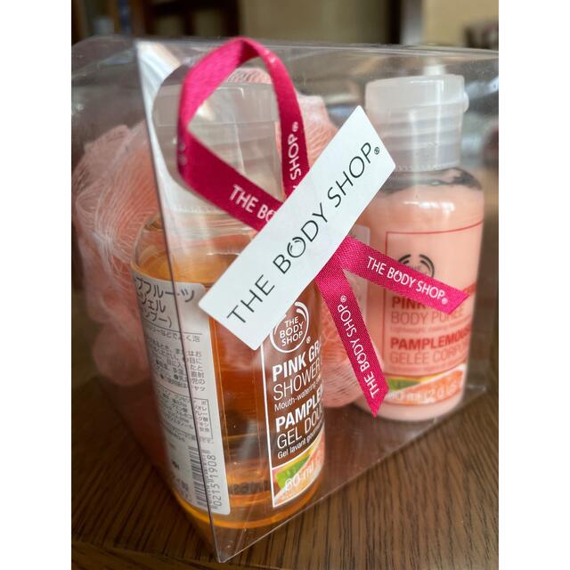 THE BODY SHOP(ザボディショップ)のピンクグレープフルーツ ジューシィ キューブ コスメ/美容のボディケア(ボディソープ/石鹸)の商品写真