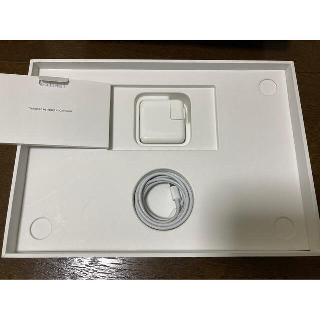 Apple(アップル)のメモリ16GB シルバー MacBook Air 13インチ Core i5 スマホ/家電/カメラのPC/タブレット(ノートPC)の商品写真