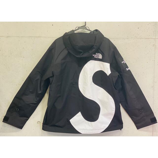 Supreme(シュプリーム)のSupreme × The North Face S Logo  メンズのジャケット/アウター(マウンテンパーカー)の商品写真