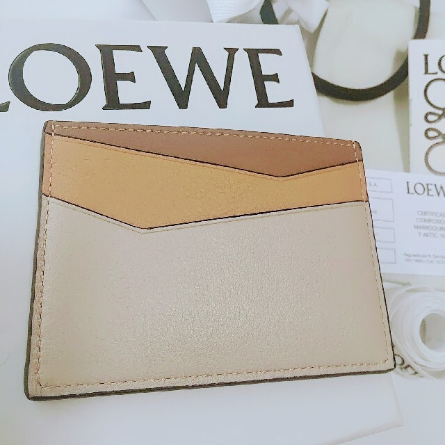 LOEWE(ロエベ)のロエベ　パズル　カードケース レディースのファッション小物(名刺入れ/定期入れ)の商品写真