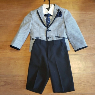 ミチコロンドン(MICHIKO LONDON)のミチコロンドン　110 スーツ(ドレス/フォーマル)