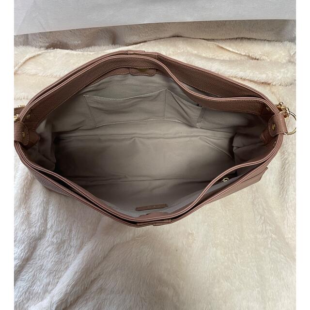 ATAO - 超美品 アタオ バッグ エルヴィ アーモンドの通販 by