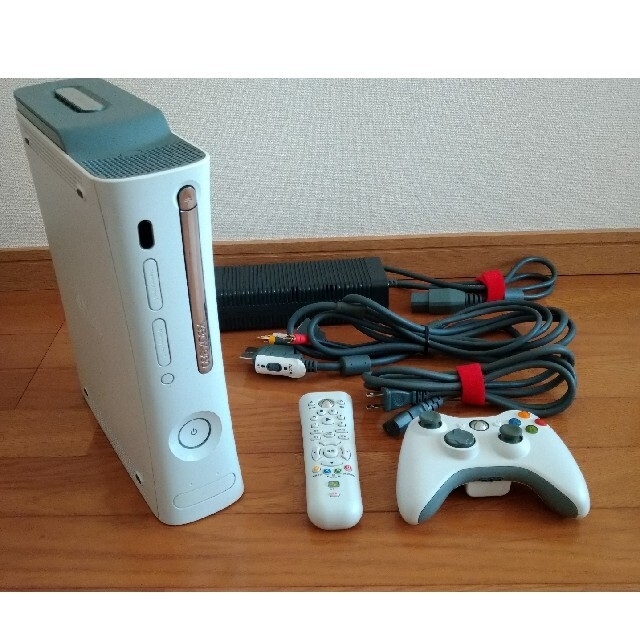 Xbox360(エックスボックス360)のXbox360 60GB 本体 エンタメ/ホビーのゲームソフト/ゲーム機本体(家庭用ゲーム機本体)の商品写真