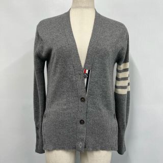 トムブラウン(THOM BROWNE)の◆ THOM BROWNE グレーカーディガン◆(カーディガン)