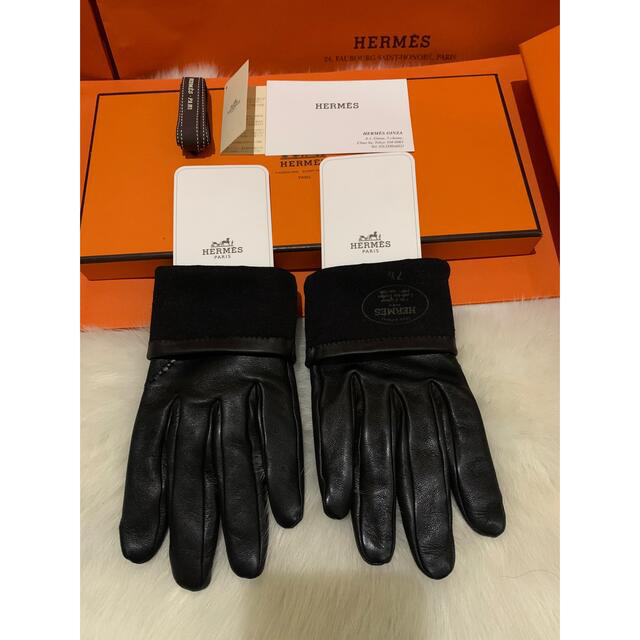 Hermes(エルメス)のタグ付HERMÈSベルファスト羊革 F151130 7 2/1フラッグ手袋 レディースのファッション小物(手袋)の商品写真