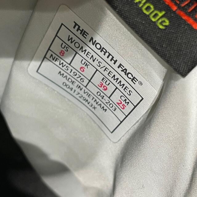 THE NORTH FACE(ザノースフェイス)のザノースフェイス NFW51976Kヌプシ ショートブラック レディースの靴/シューズ(ブーツ)の商品写真