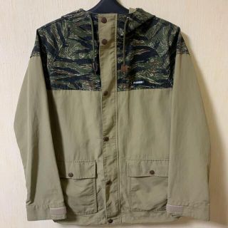 エクストララージ(XLARGE)のxlarge マウンテンパーカー　迷彩　カモ柄(マウンテンパーカー)