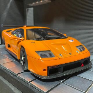 オートアート 1/18 ランボルギーニ ディアブロ オレンジの通販 by