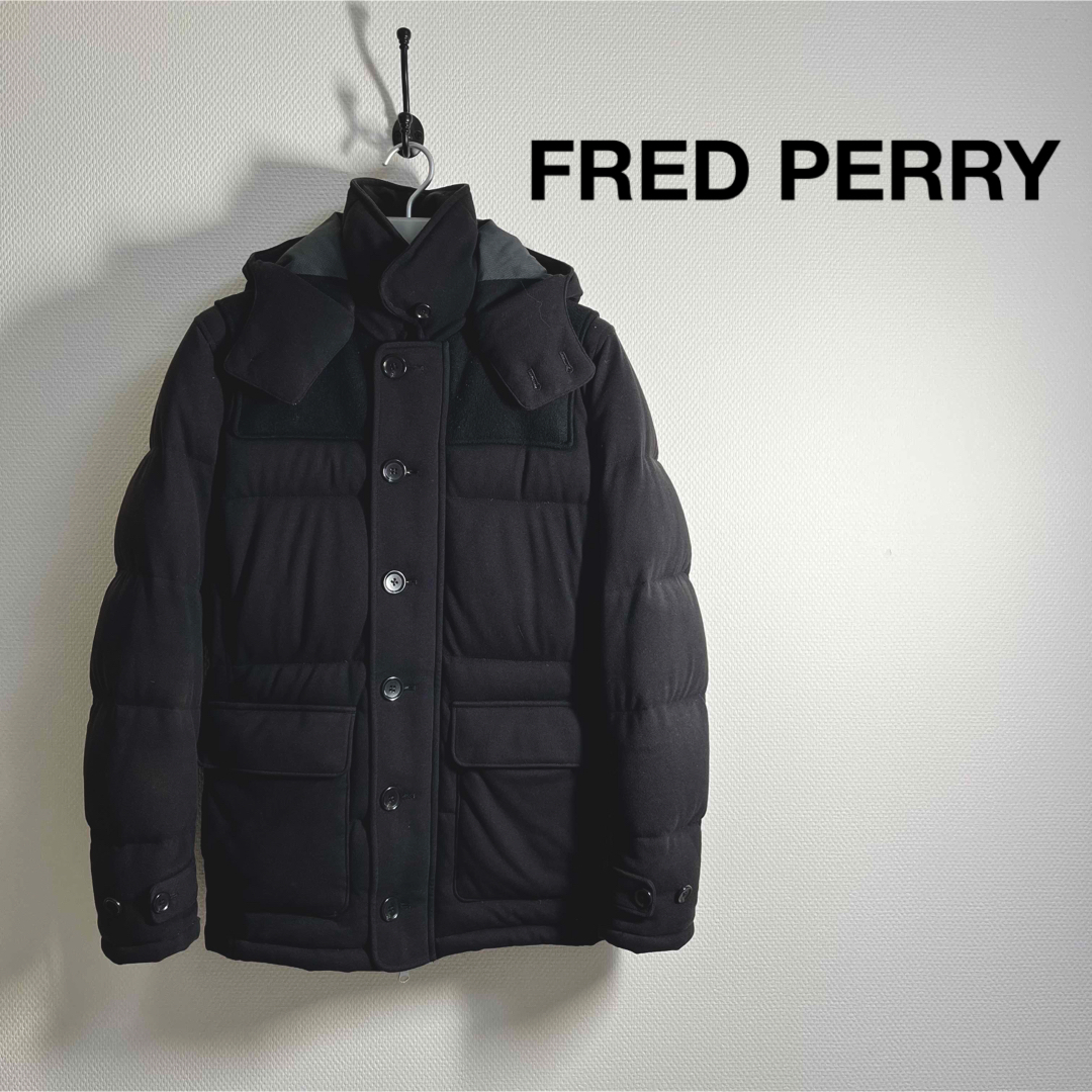 FRED PERRY ダウンジャケット ブラック