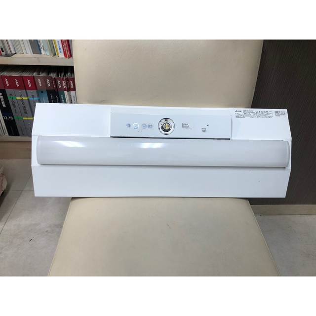 値下げ 三菱 LED非常用20形 直付 逆富士 FL20×1灯器具相当 照明器具