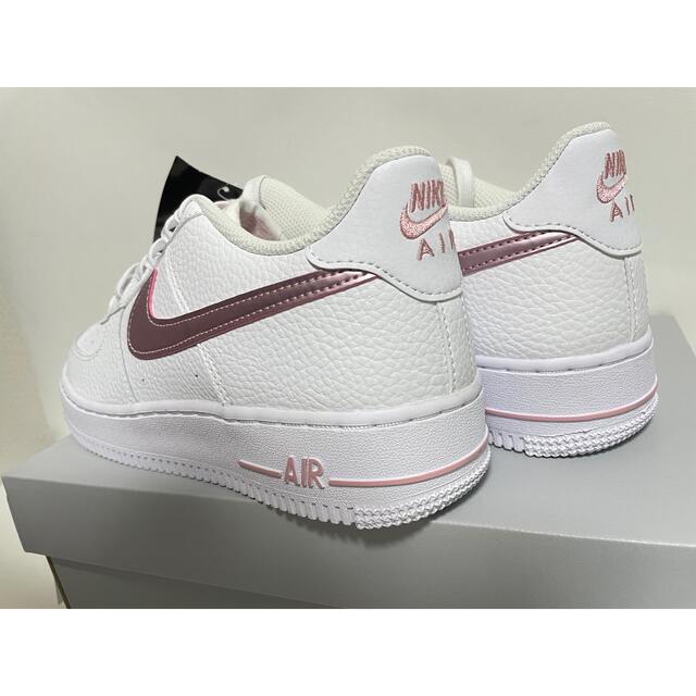 NIKE(ナイキ)の【新品】24㎝　NIKE  AIR FORCE 1 GS エアフォース1 レディースの靴/シューズ(スニーカー)の商品写真