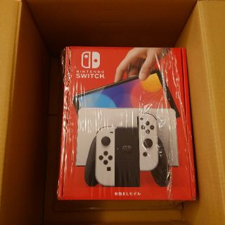 ニンテンドースイッチ(Nintendo Switch)の任天堂 Nintendo Switch 有機EL 本体　ホワイト　新品未開封(家庭用ゲーム機本体)