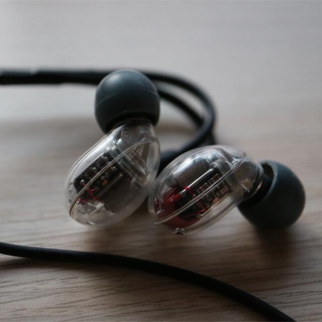 Shure シュア SE846 BT-1 ワイヤレス イヤホン イヤフォン スマホ/家電/カメラのオーディオ機器(ヘッドフォン/イヤフォン)の商品写真