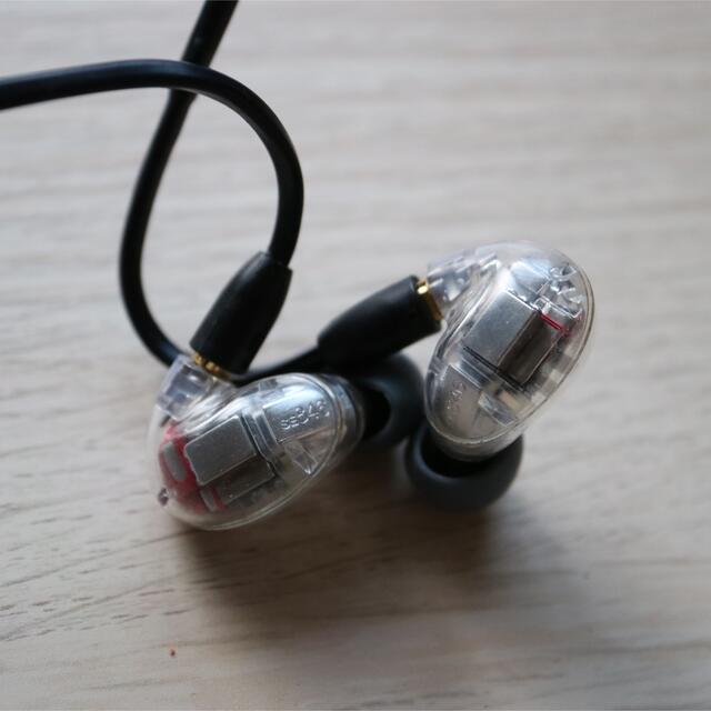 Shure シュア SE846 BT-1 ワイヤレス イヤホン イヤフォン スマホ/家電/カメラのオーディオ機器(ヘッドフォン/イヤフォン)の商品写真