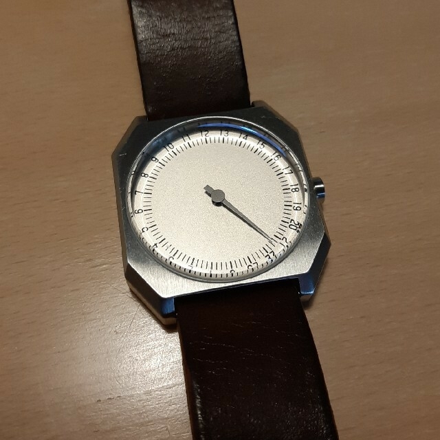 slow jo 17 24時間時計 スイスメイド 1針時計 メンズの時計(腕時計(アナログ))の商品写真