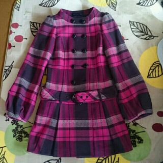 バーバリー(BURBERRY)の【ちぃ様専用】❤超美品❤大人気ﾊﾞｰﾊﾞﾘｰﾌﾞﾙｰﾚｰﾍﾞﾙの可愛いコート(ロングコート)