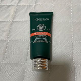 L'OCCITANE 洗い流さないヘアトリートメント(トリートメント)