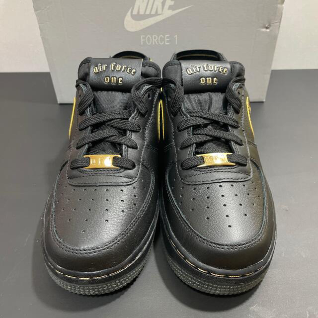 NIKE(ナイキ)のKei8787様専用‼️新品 NIKE エアフォース1 サンダル 23.5 レディースの靴/シューズ(スニーカー)の商品写真