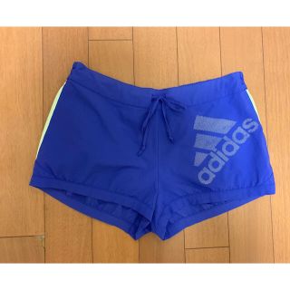 アディダス(adidas)のアディダス スポーツショートパンツ Mサイズ(ウォーキング)