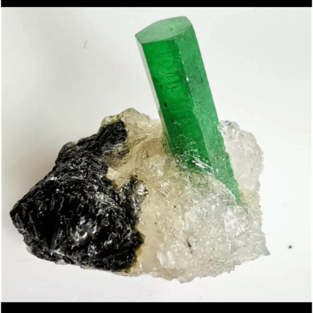 58.6Ct エメラルド原石 ザンビア産 【限定価格セール!】 zedco.com.pk