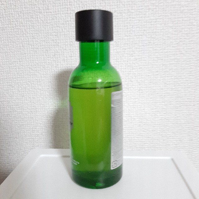 THE BODY SHOP(ザボディショップ)のユースエッセンスローション 160ml コスメ/美容のスキンケア/基礎化粧品(化粧水/ローション)の商品写真