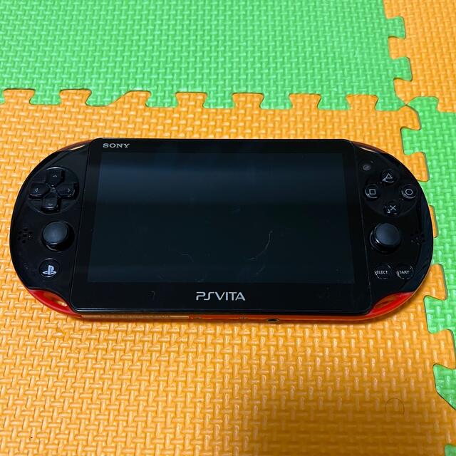 PlayStation Vita レッド/ブラック携帯用ゲーム機本体