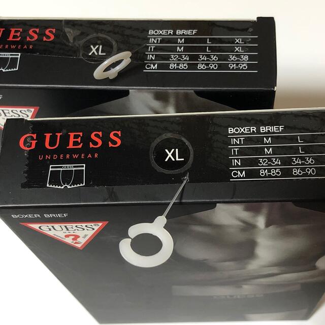 GUESS(ゲス)のゲスguess/ボクサーパンツ/ドット/ブランドロゴ/メンズ/ブラック/XL×2 メンズのアンダーウェア(ボクサーパンツ)の商品写真