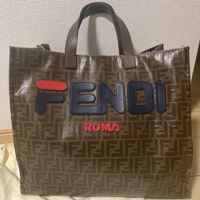 FENDI(フェンディ)のFENDI FILA トートバッグ レディースのバッグ(トートバッグ)の商品写真