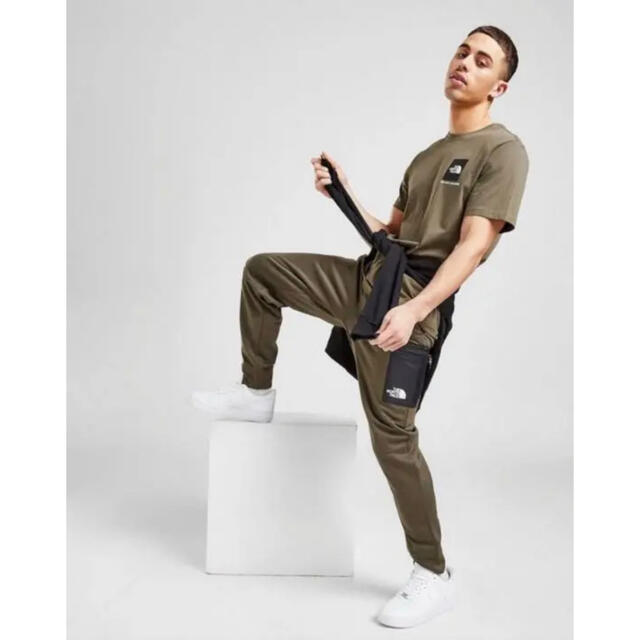 在庫1点】TNF ジョガーパンツ メンズ カーキ US/S 日本サイズM 在庫1点】TNF ジョガーパンツ メンズ カーキ US/S 日本サイズM