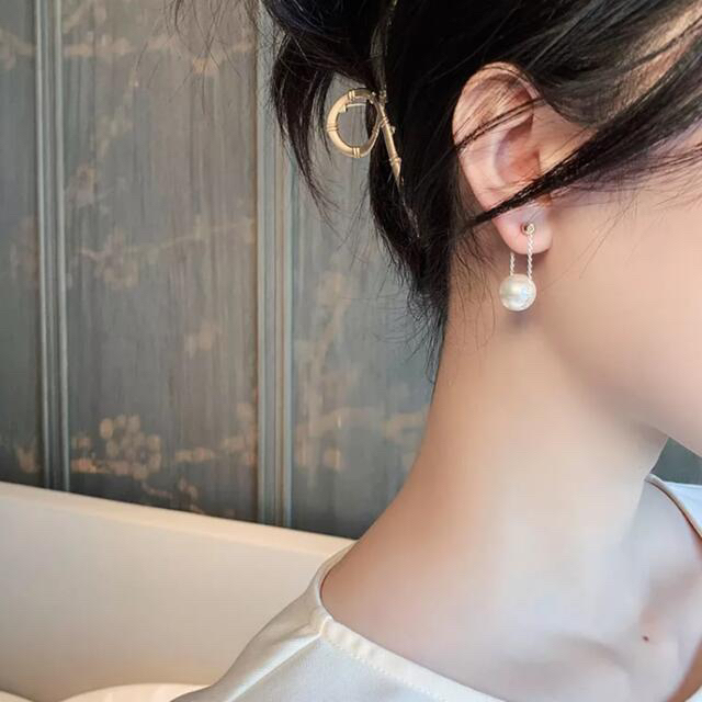 Dior(ディオール)のdropping pearl pierce  レディースのアクセサリー(ピアス)の商品写真