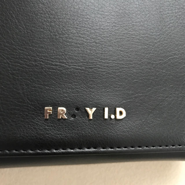 FRAY I.D(フレイアイディー)のリボンクラッチバッグ レディースのバッグ(クラッチバッグ)の商品写真