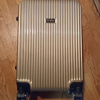ゴールデンボンバー スーツケース ゴールド キャリーバッグ 非売品 新品 かばん(スーツケース/キャリーバッグ)