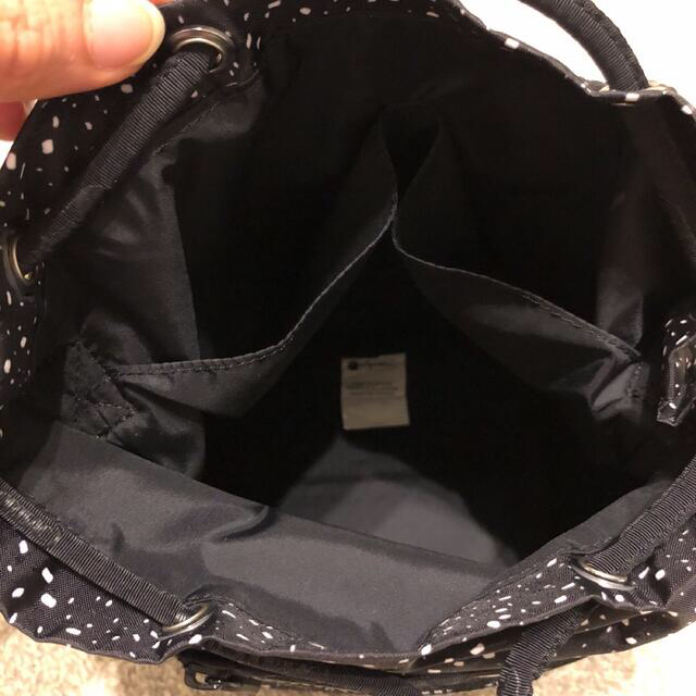 LeSportsac(レスポートサック)の値下げ！レスポートサック　レスポ　HANDLE DRAWSTRING BAG レディースのバッグ(ショルダーバッグ)の商品写真