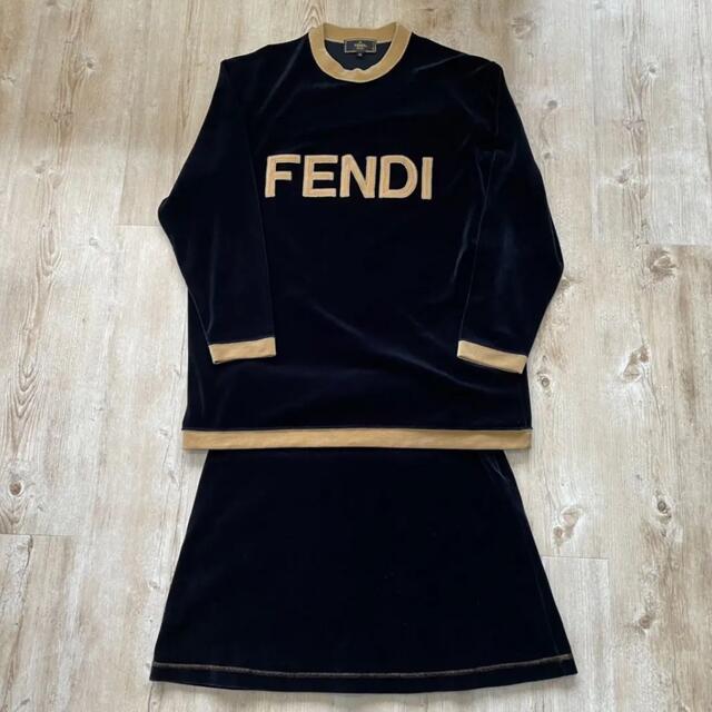 新到着 FENDI - FENDI フェンディ セットアップ スウェード素材 セット