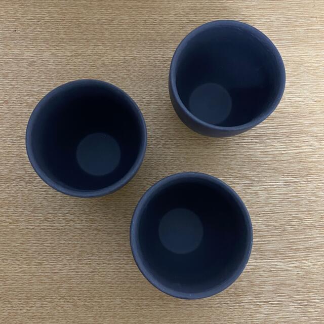 陶器のミニカップ　3個セット インテリア/住まい/日用品のインテリア小物(小物入れ)の商品写真