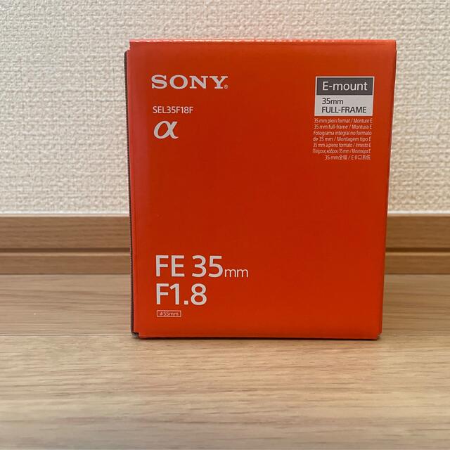 SONY(ソニー)の【新品未使用】SONY FE35mm F1.8 SEL35F18F   スマホ/家電/カメラのカメラ(レンズ(単焦点))の商品写真