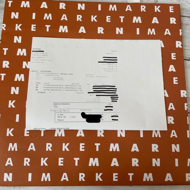 Marni(マルニ)の新品 MARNI グロスレザー ミニウォレット 折り財布  二つ折り レディースのファッション小物(財布)の商品写真