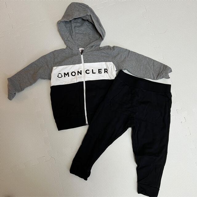 MONCLER(モンクレール)のモンクレール　キッズ　２歳　セットアップ キッズ/ベビー/マタニティのキッズ服男の子用(90cm~)(カーディガン)の商品写真