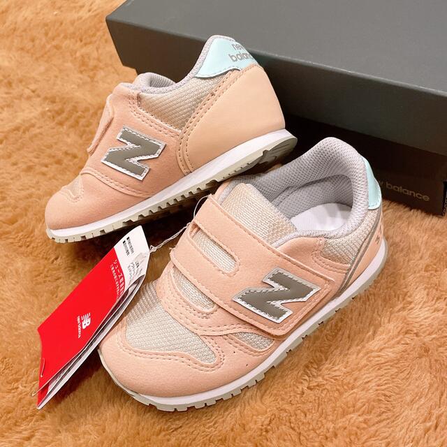 New Balance(ニューバランス)の14.5 新品 ニューバランス スニーカー 373 ピンク ベビー キッズ キッズ/ベビー/マタニティのベビー靴/シューズ(~14cm)(スニーカー)の商品写真