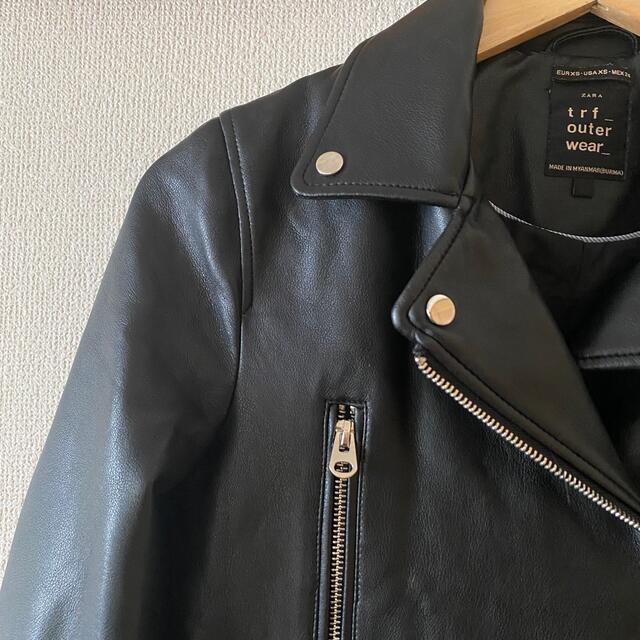 ZARA(ザラ)のZARA TRF ザラ　ダブル　ライダースジャケット　ブラック　黒 レディースのジャケット/アウター(ライダースジャケット)の商品写真