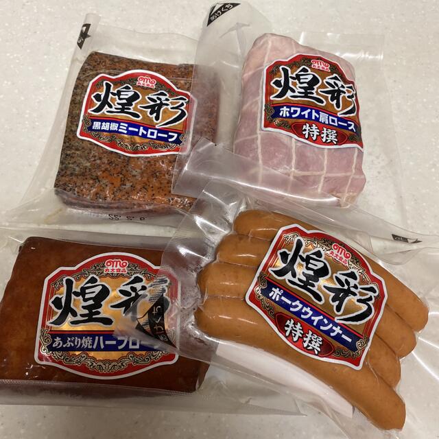 satoimoyuzu様専用です。　伊藤ハム　お歳暮　4点 食品/飲料/酒の加工食品(その他)の商品写真