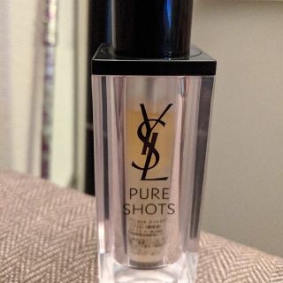 イヴサンローランボーテ(Yves Saint Laurent Beaute)の専用です。イヴサンローラン ピュアショットナイトセラム 30ml 残量多(美容液)