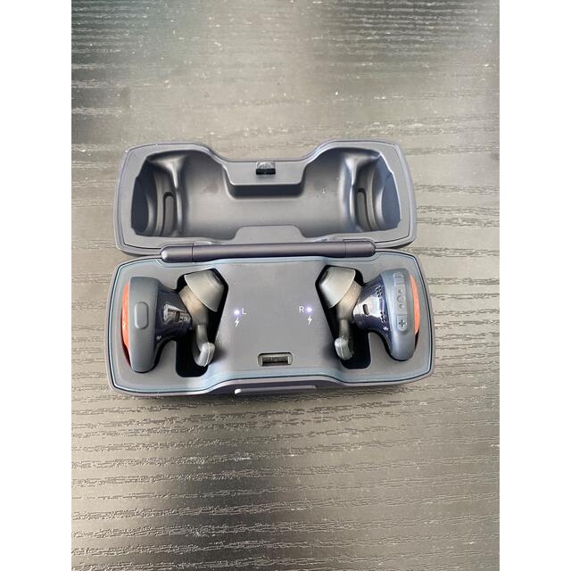 BOSE(ボーズ)のBOSE soundsport スマホ/家電/カメラのオーディオ機器(ヘッドフォン/イヤフォン)の商品写真