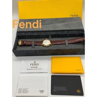 フェンディ(FENDI)のフェンディレディースレザーストラップ腕時計、中古。(腕時計)