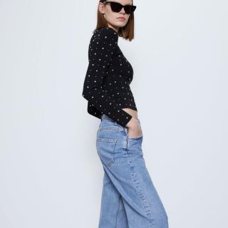 ザラ(ZARA)のニット　スタッズ  ザラ  ブラック　黒　(ニット/セーター)